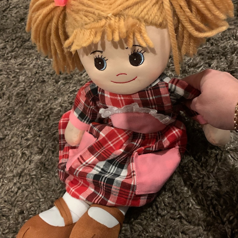 Rug doll